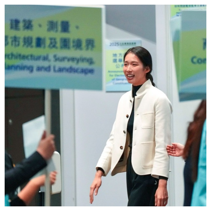 594965948_1326984152776103_6271121651724186281_n